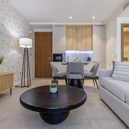 Plaza Del Siglo & Boutique By Caleta Homes * Málaga