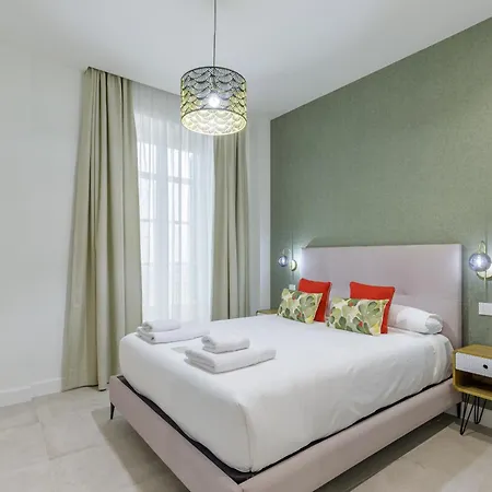 Plaza Del Siglo & Boutique By Caleta Homes