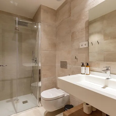 Plaza Del Siglo & Boutique By Caleta Homes Malaga