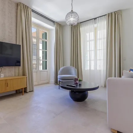 Plaza Del Siglo & Boutique By Caleta Homes *