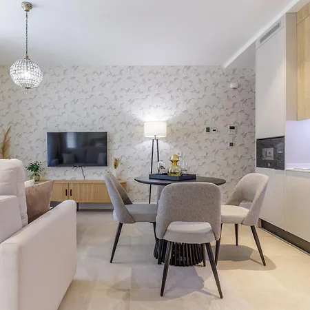 Apartment Plaza Del Siglo & Boutique By Caleta Homes